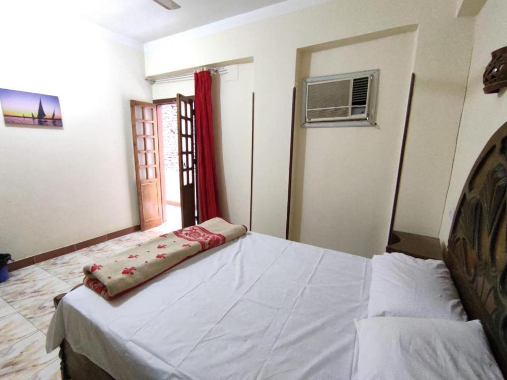 Winter Guest House Luxor Esterno foto